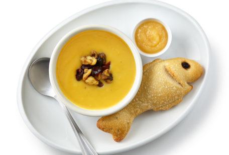 Kids butternut squash soup with sourdough fish bread and applesauce
