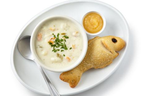 Kids clam chowder with sourdough fish bread and applesauce