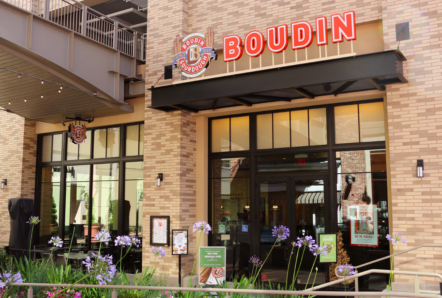 Boudin SF, Broadway Plaza at Walnut Creek Boudin Bakery